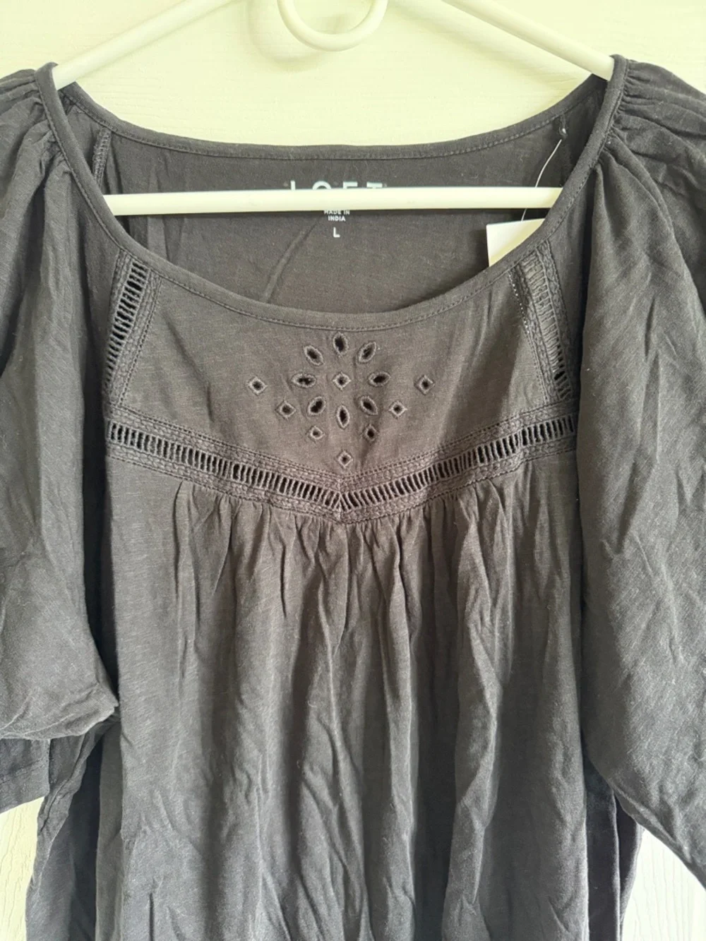 NWT LOFT Black Eyelet Scoop-Neck Flutter Sleeve Top - Picture 5 of 8